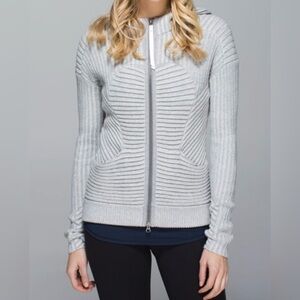 Lululemon Embrace Hoodie * Knit  Large (10/12) EUC